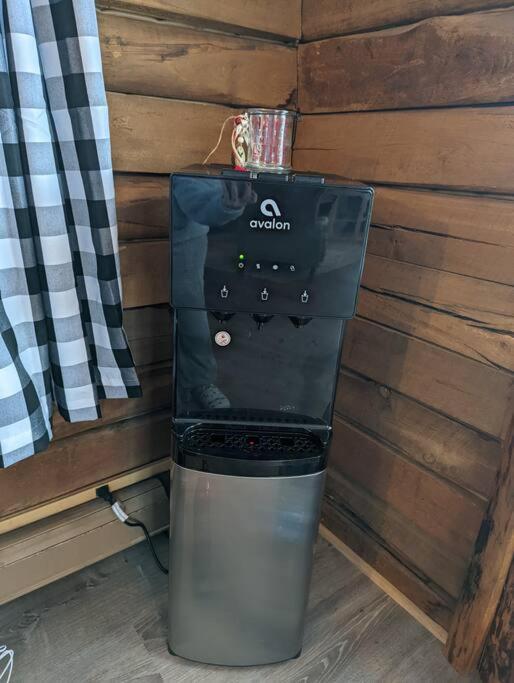 Cozy Cabin With Hottub At Cloverdale Cabins Hinckley Exteriör bild