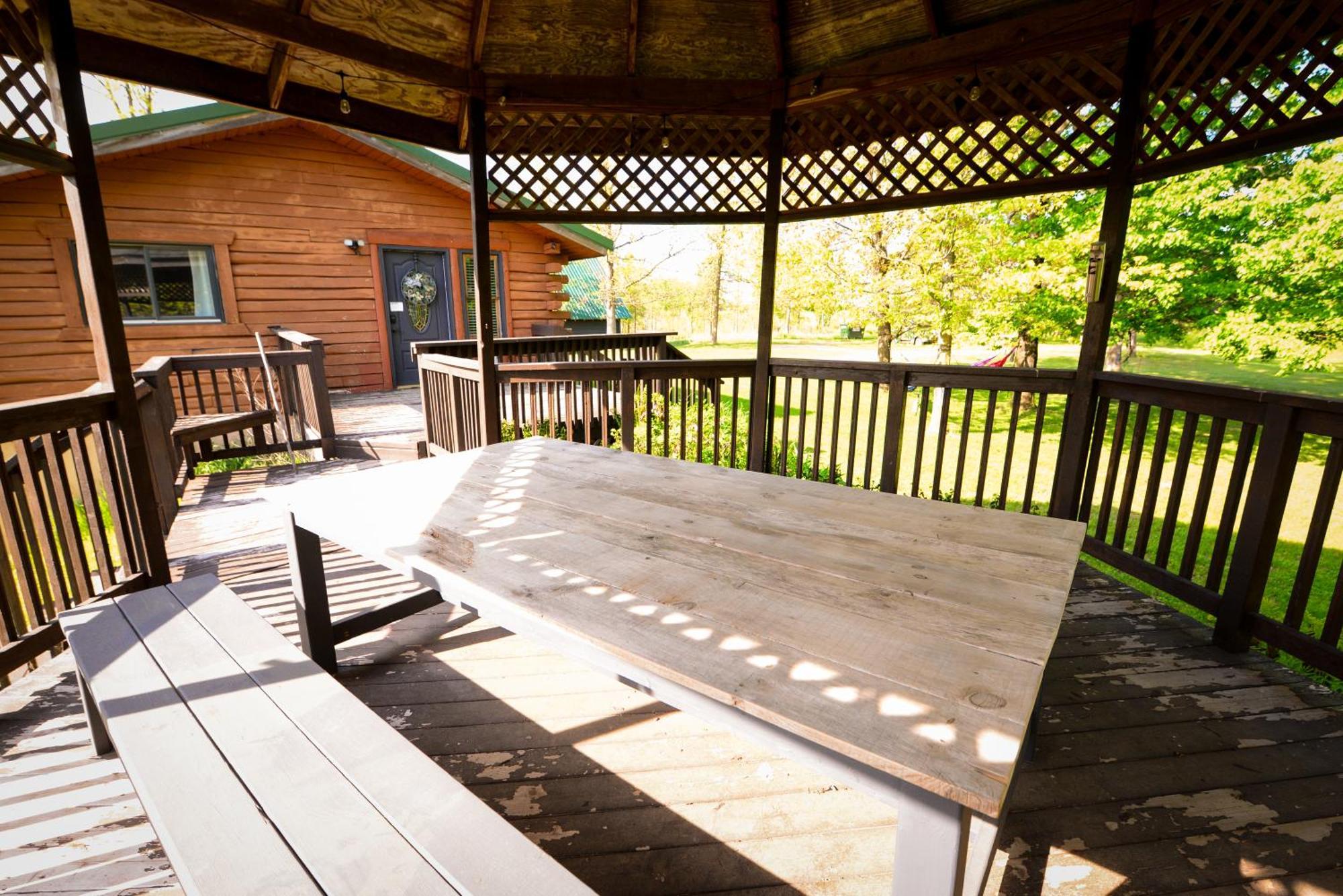 Cozy Cabin With Hottub At Cloverdale Cabins Hinckley Exteriör bild